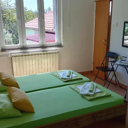 Julia - Triple Julia 4 Apartman Martinšćica
